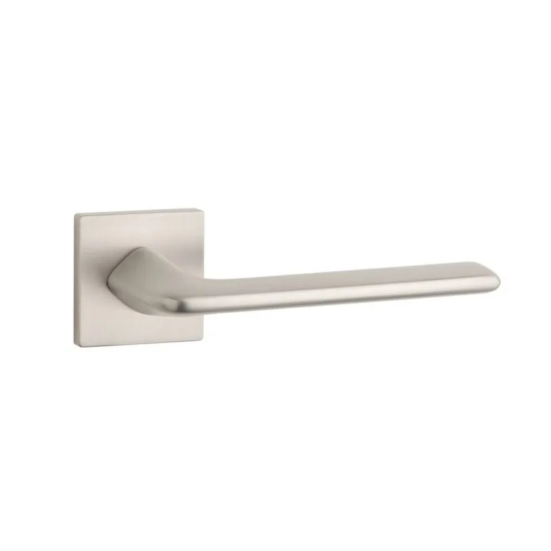 The Lila handle in satin nickel with a square rosette offers a sleek, modern look, perfect for luxury indoor spaces.